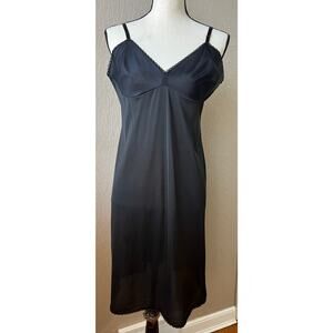 Vintage Vanity Fair Women's Full Slip Dress Lace Satin Whimsigoth Black USA 38